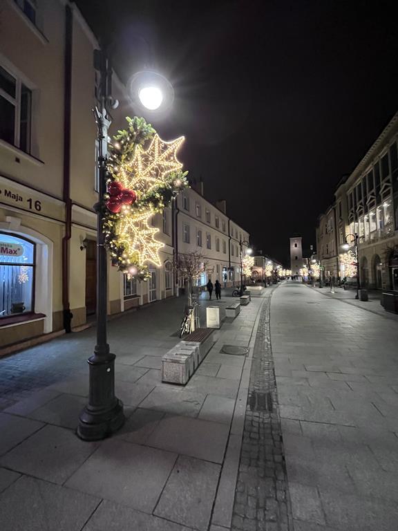 Rzeszów rozbłysnął świątecznie...