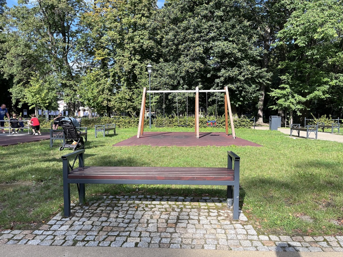 Plac zabaw w Ogrodzie Miejskim im. Solidarności w Rzeszowie