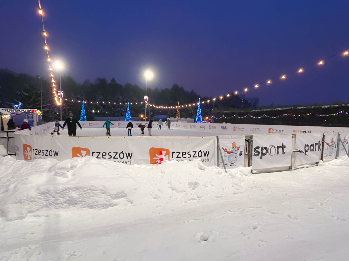 Lodowisko w Parku Sybiraków - sezon 2023 / 2024