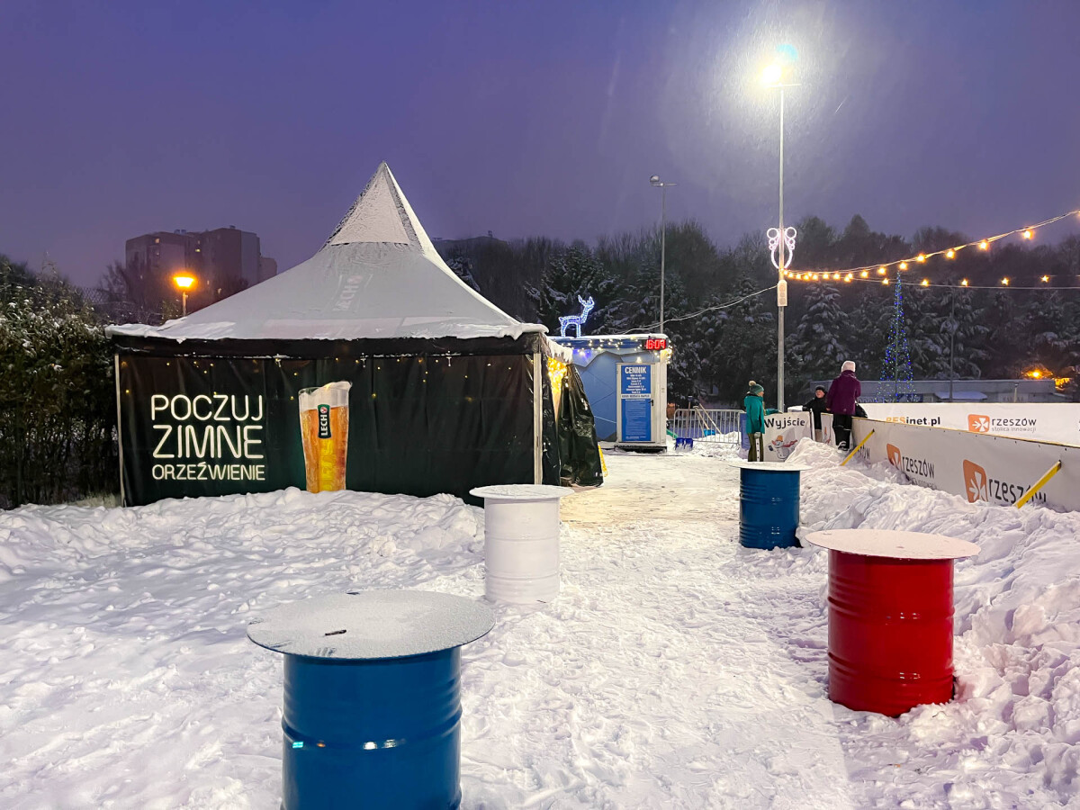 Lodowisko w Parku Sybiraków - sezon 2023 / 2024