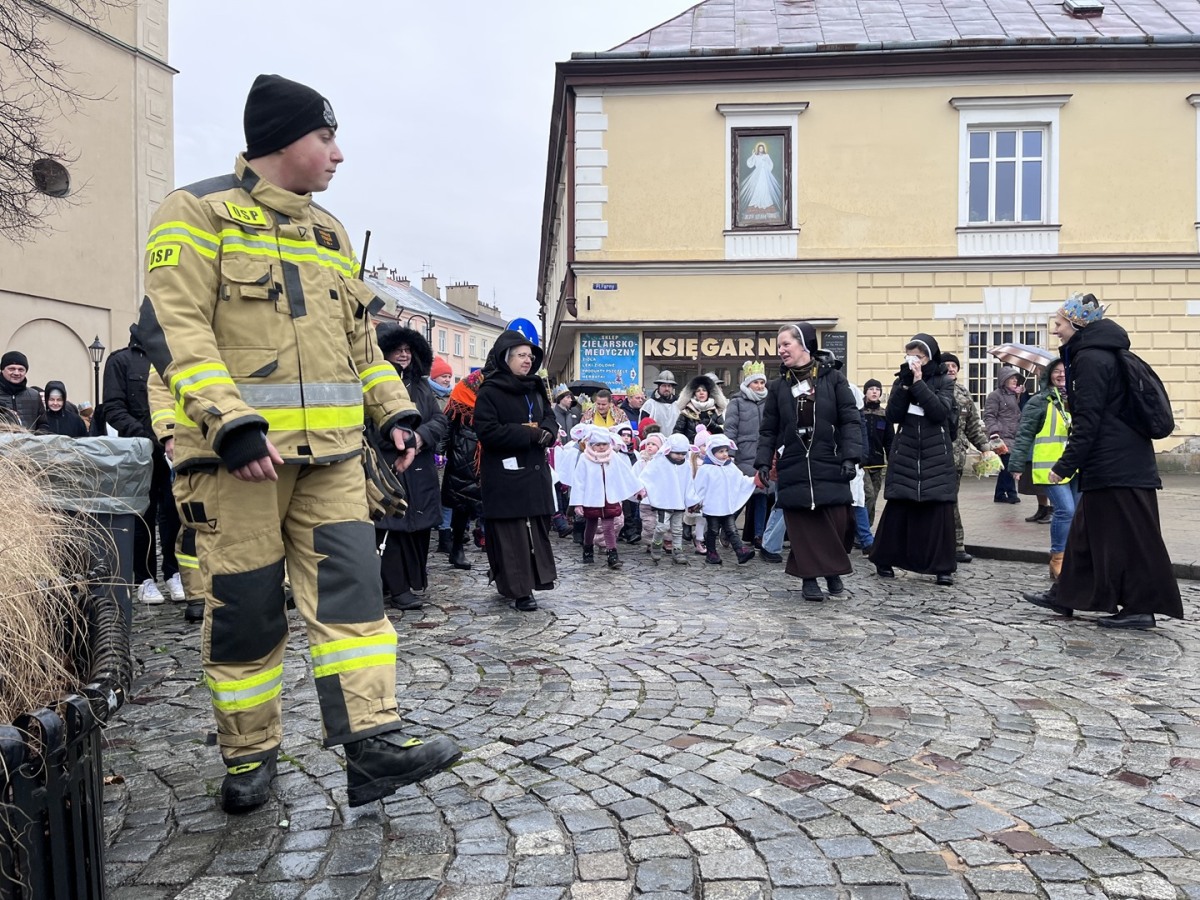 Orszak Trzech Króli na ulicach Rzeszowa 2024