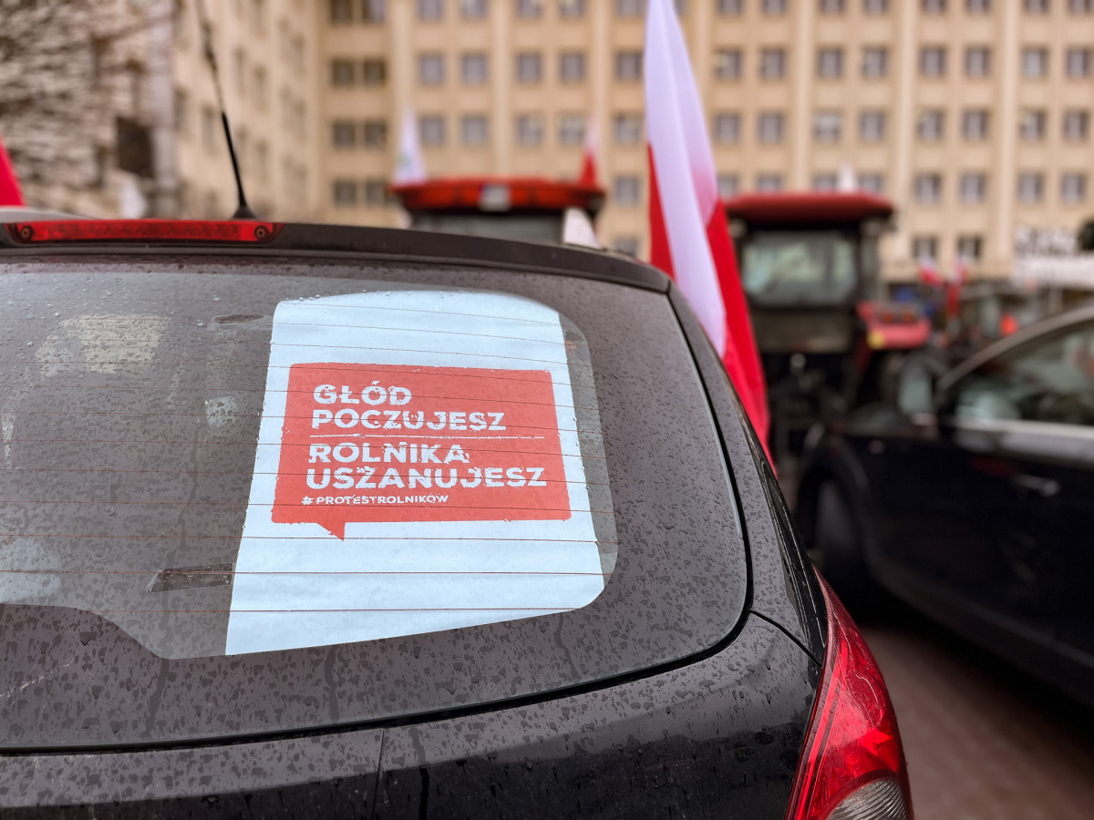 Protest rolników przed Urzędem Wojewódzkim w Rzeszowie