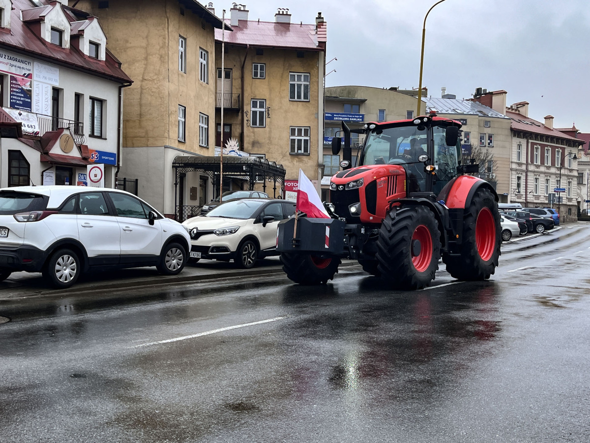 Protest rolników przed Urzędem Wojewódzkim w Rzeszowie