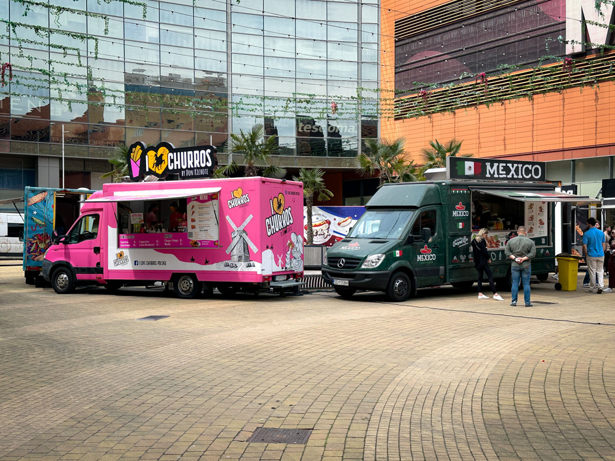 Rzeszów - Żarciowozy - zlot food trucków w Millenieum Hall