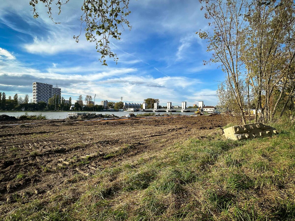 Rzeszów - Budowa miejskiej plaży nad Wisłokiem [październik 2024]