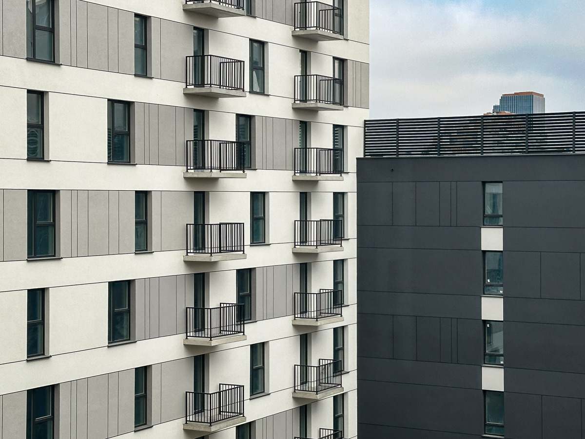 Rzeszów - Budowa Capital Towers Residence w sąsiedztwie hali Podpromie [listopad 2024]