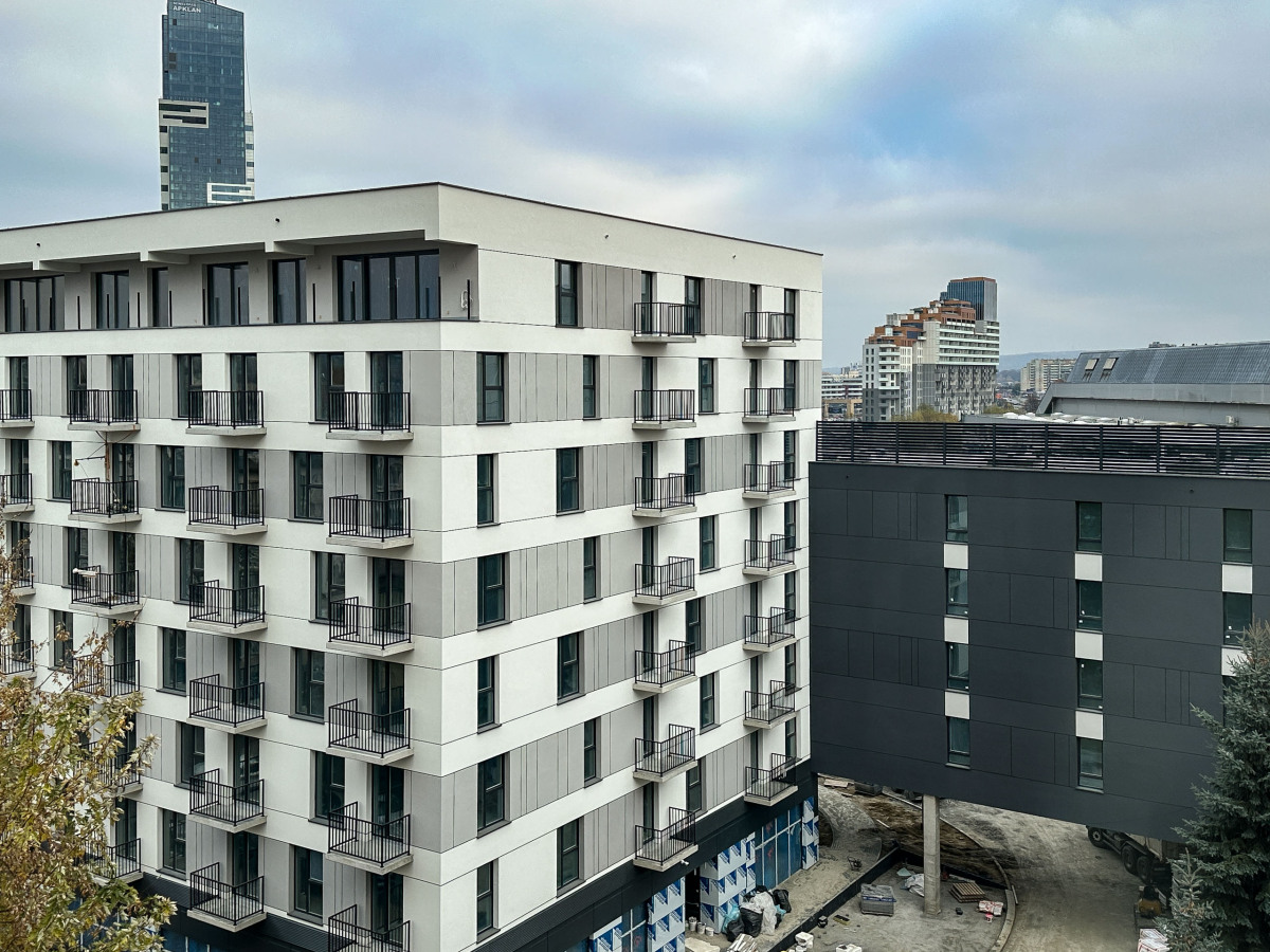 Rzeszów - Budowa Capital Towers Residence w sąsiedztwie hali Podpromie [listopad 2024]
