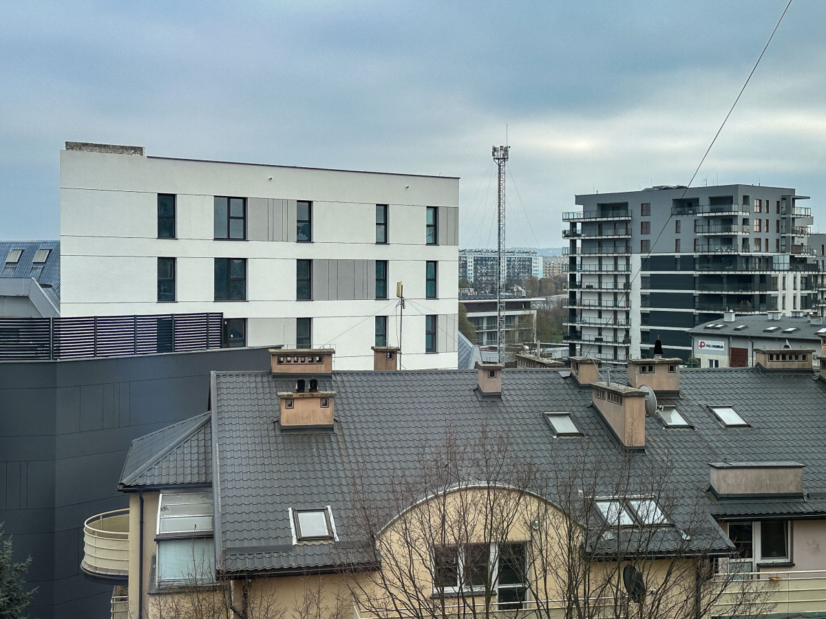 Rzeszów - Budowa Capital Towers Residence w sąsiedztwie hali Podpromie [listopad 2024]