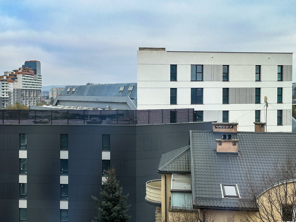 Rzeszów - Budowa Capital Towers Residence w sąsiedztwie hali Podpromie [listopad 2024]