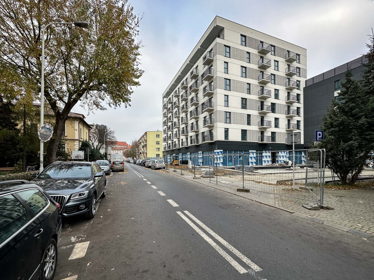Rzeszów - Budowa Capital Towers Residence w sąsiedztwie hali Podpromie [listopad 2024]
