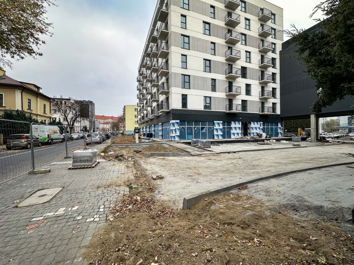 Rzeszów - Budowa Capital Towers Residence w sąsiedztwie hali Podpromie [listopad 2024]