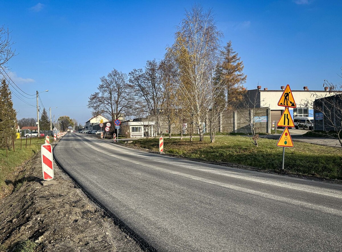 Rzeszów - Przebudowa ul. Załęskiej na finiszu [listopad 2024]