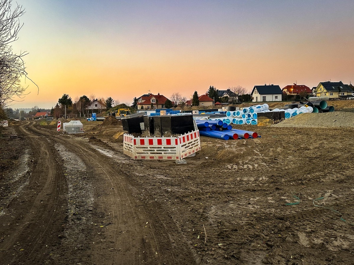 Rzeszów - Budowa drogi, która połączy ulice Krzyżanowskiego i Wieniawskiego [listopad 2024]