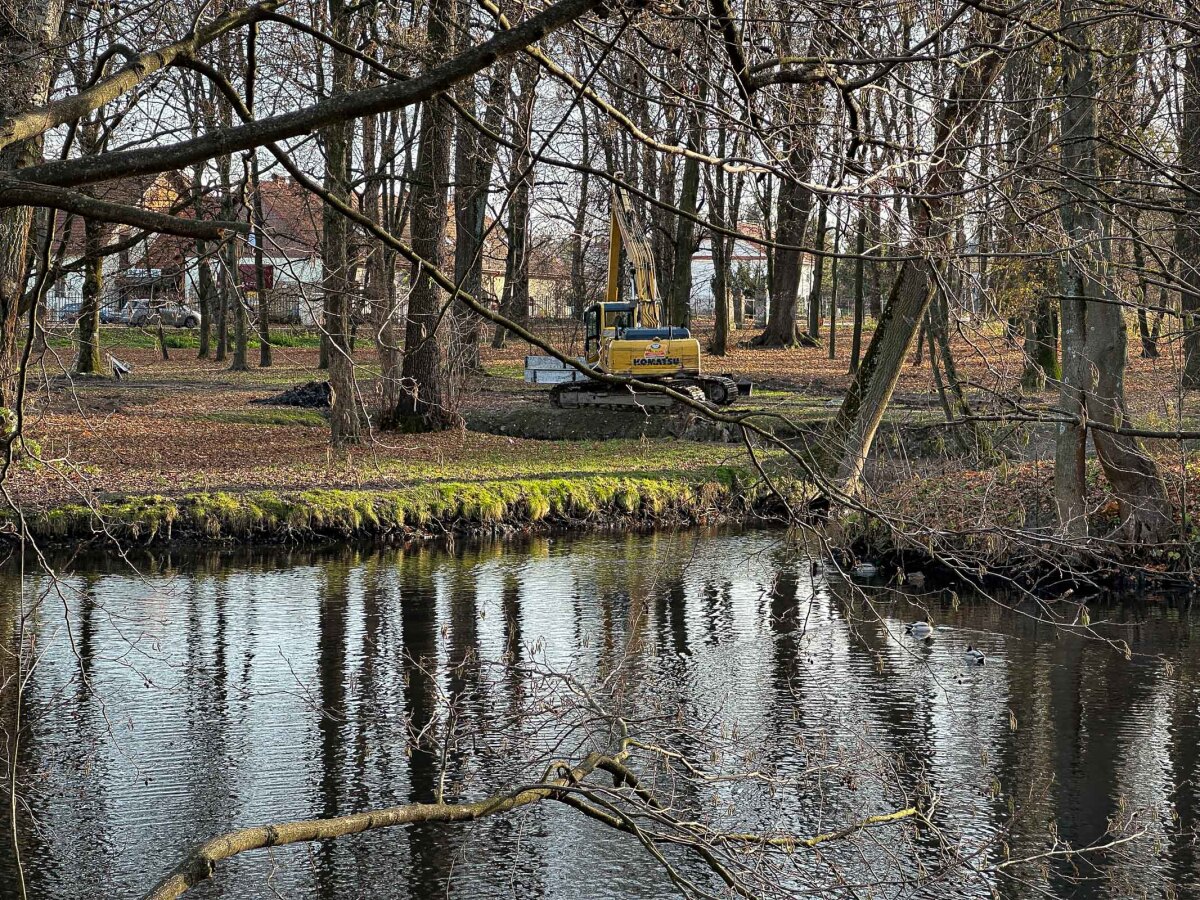 Rzeszów - Rewitalizacja parku na osiedlu Słocina [listopad 2024]