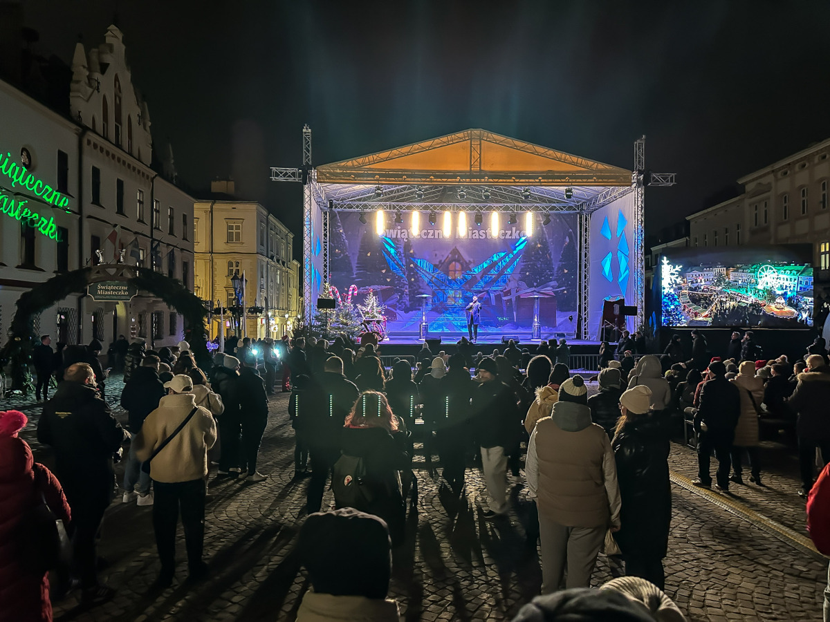 Rzeszów - Otwarcie Świątecznego Miasteczka - 6.12.2024
