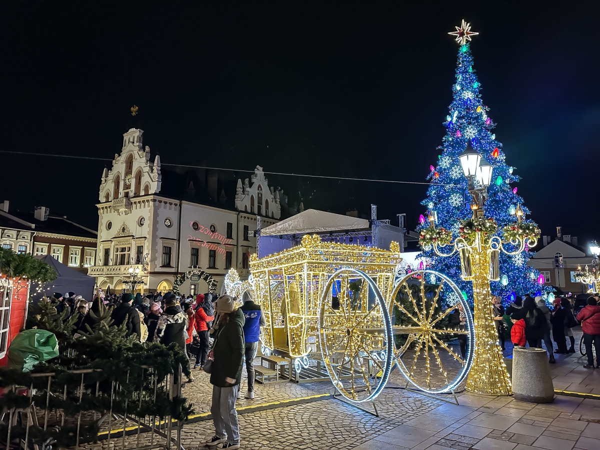 Rzeszów - Otwarcie Świątecznego Miasteczka - 6.12.2024