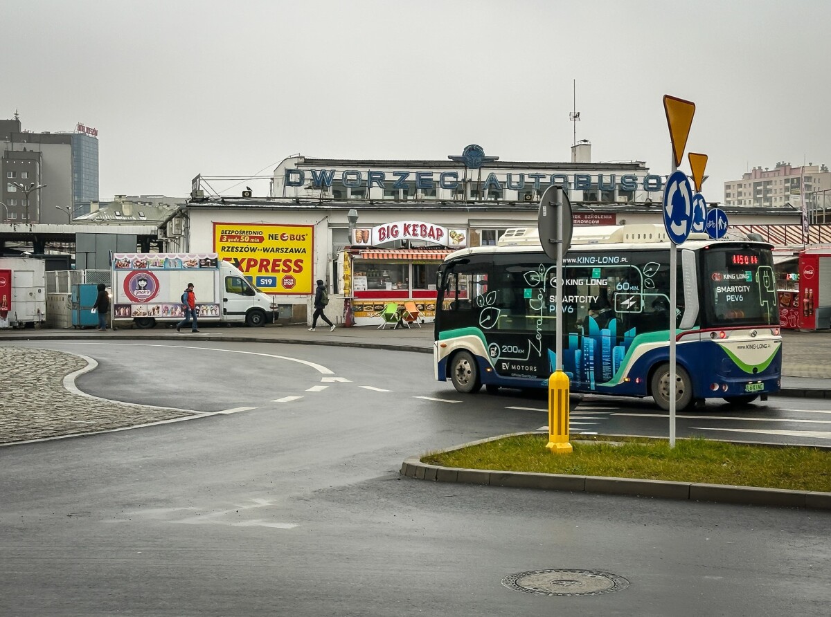 Rzeszów - Testy nowego autobusu elektrycznego na pilotażowej linii nr 50