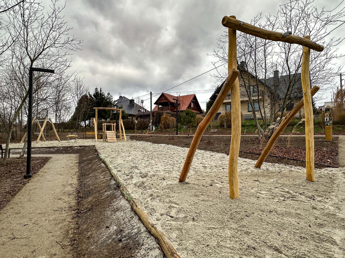 Rzeszów - Ogród kieszonkowy na osiedlu Pobitno [grudzień 2024]