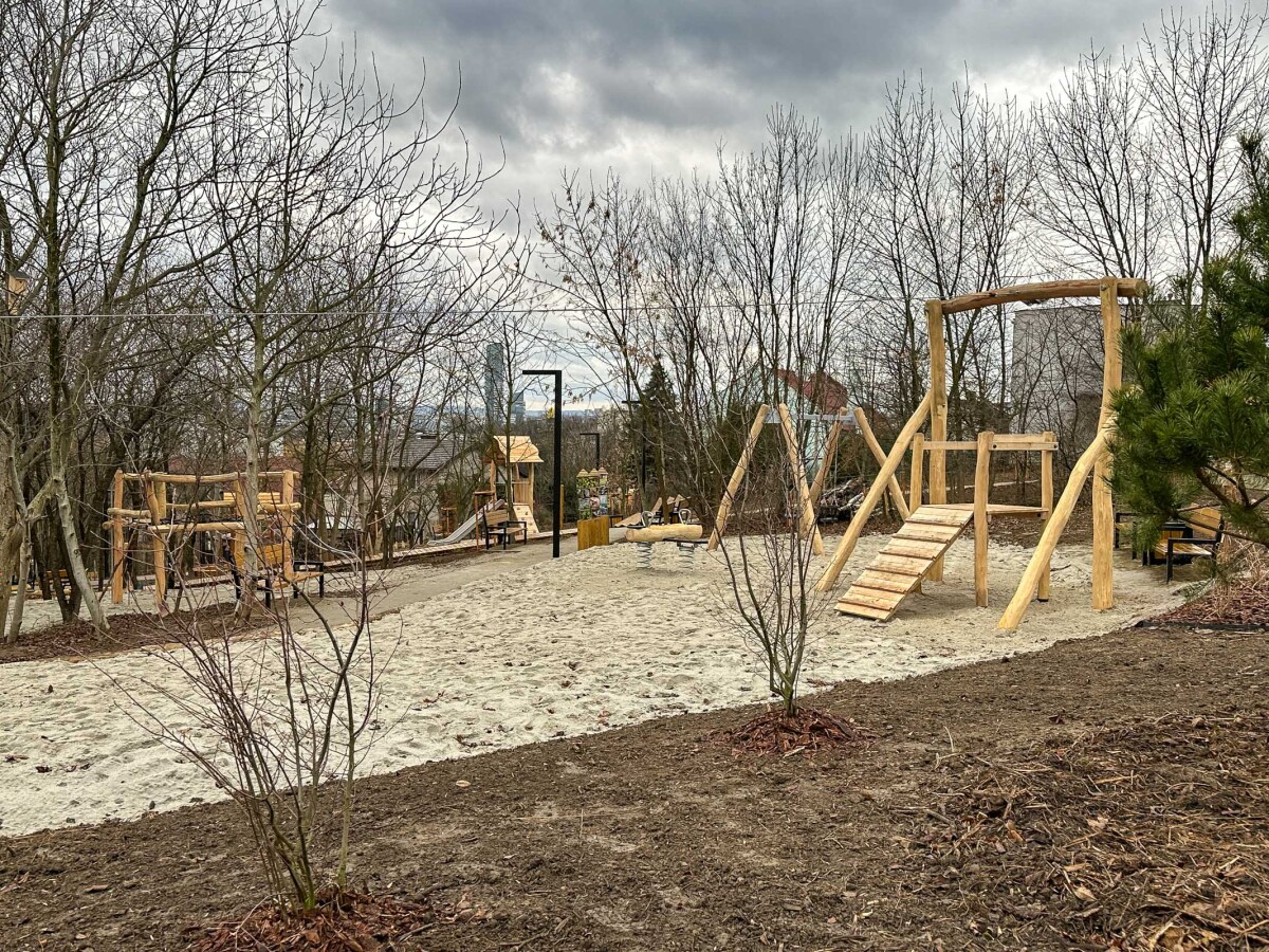 Rzeszów - Ogród kieszonkowy na osiedlu Pobitno [grudzień 2024]