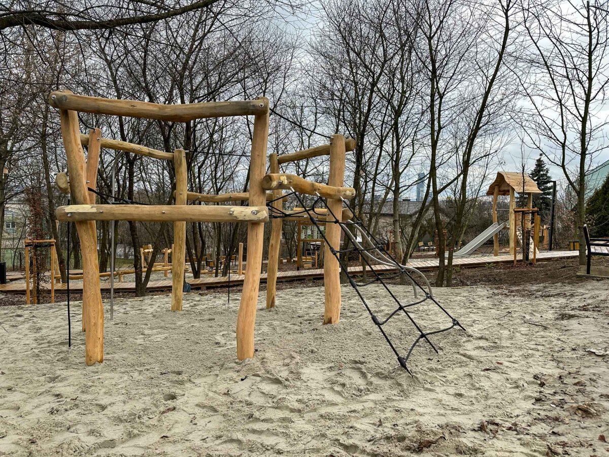 Rzeszów - Ogród kieszonkowy na osiedlu Pobitno [grudzień 2024]