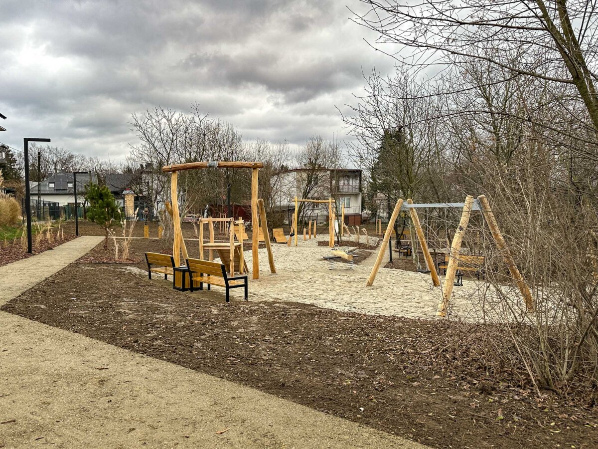 Rzeszów - Ogród kieszonkowy na osiedlu Pobitno [grudzień 2024]