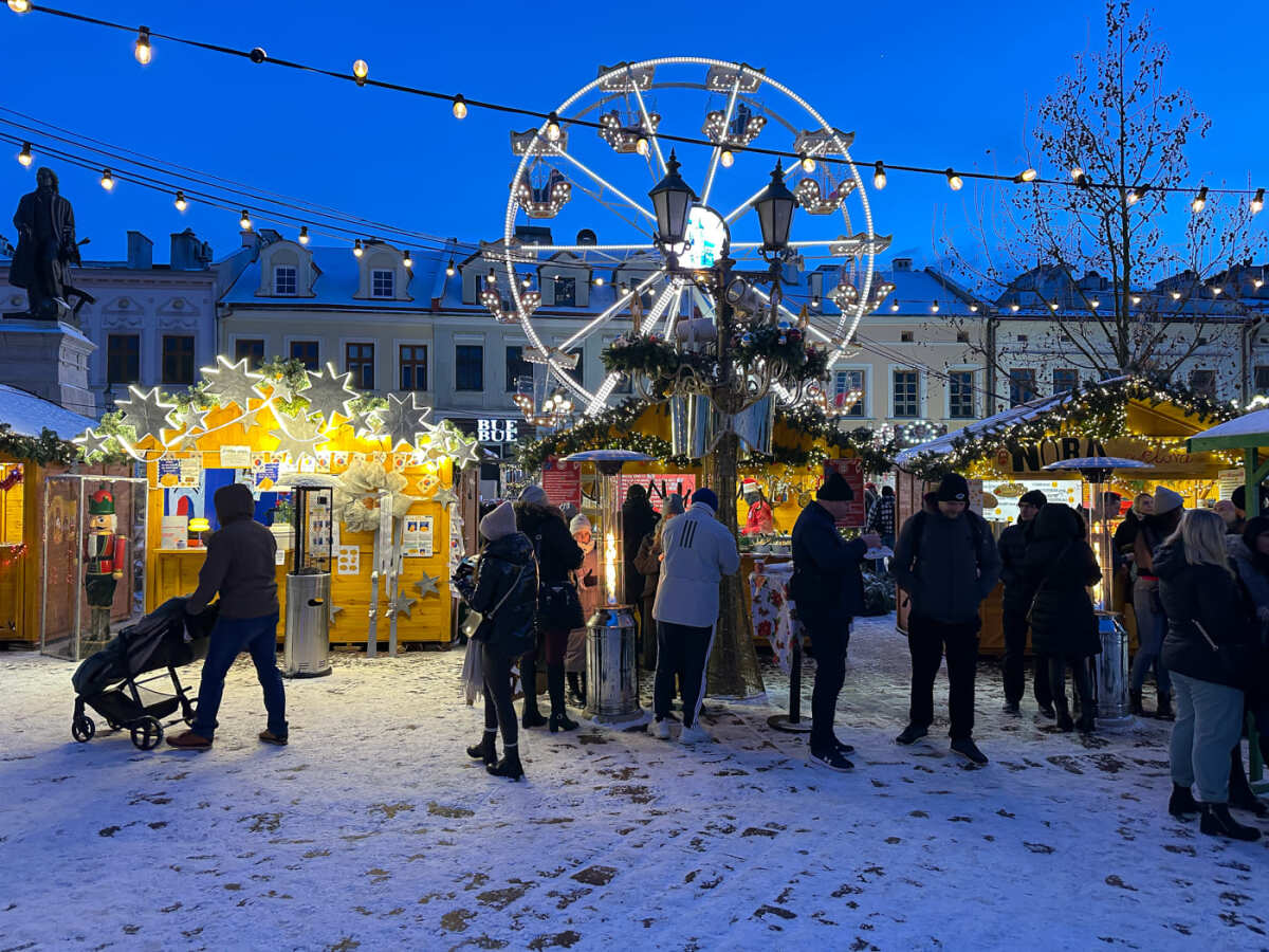 Rzeszów - Świąteczne Miasteczko i iluminacje w centrum Rzeszowa