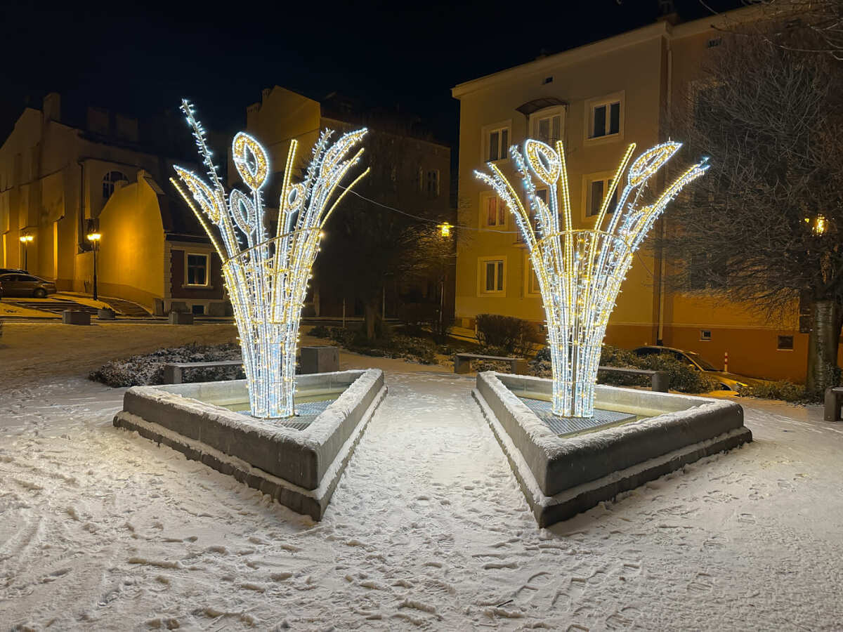 Rzeszów - Świąteczne Miasteczko i iluminacje w centrum Rzeszowa