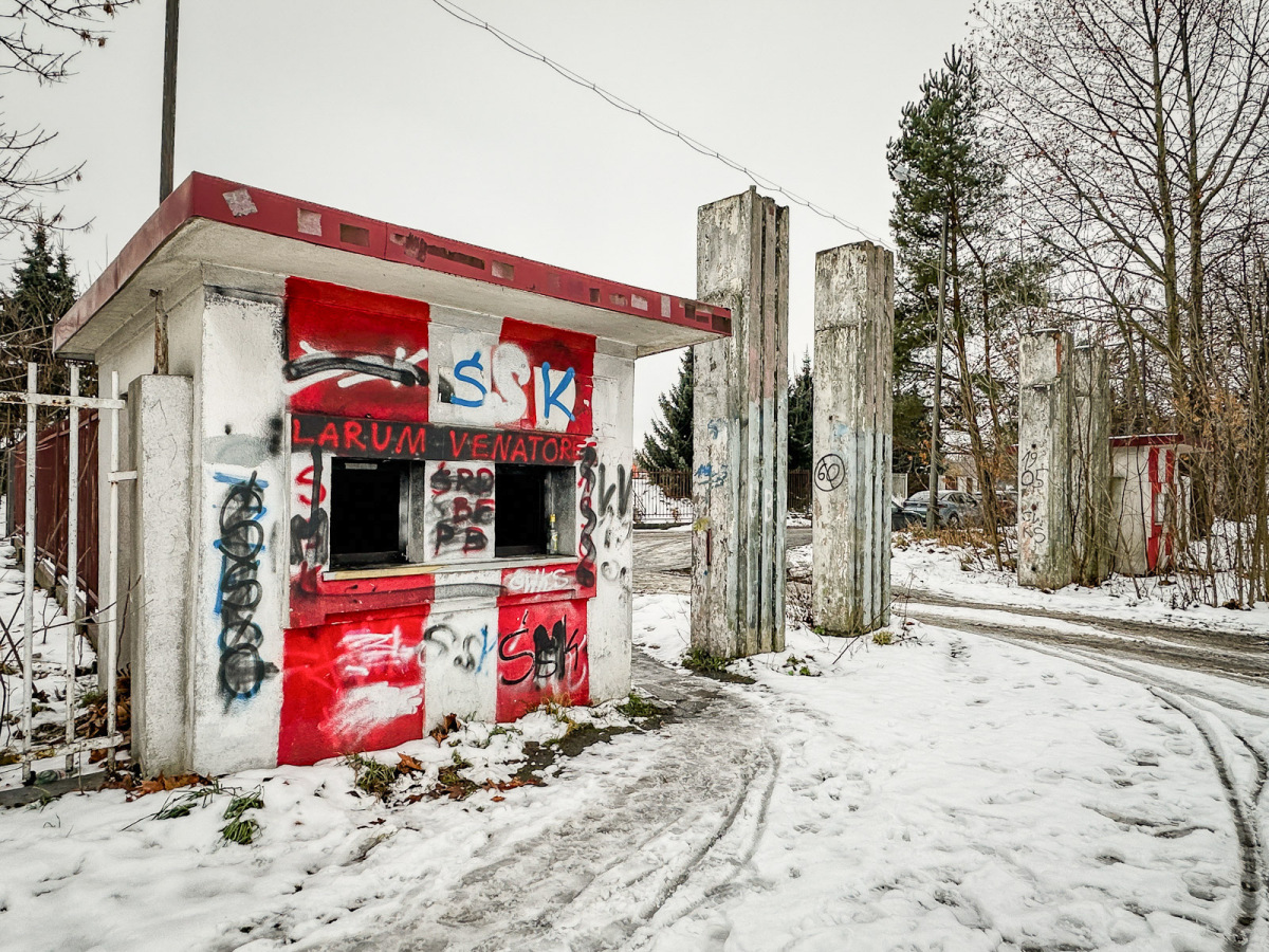 Rzeszów - Prace rozbiórkowe na stadionie Resovii przy ul. Wyspiańskiego