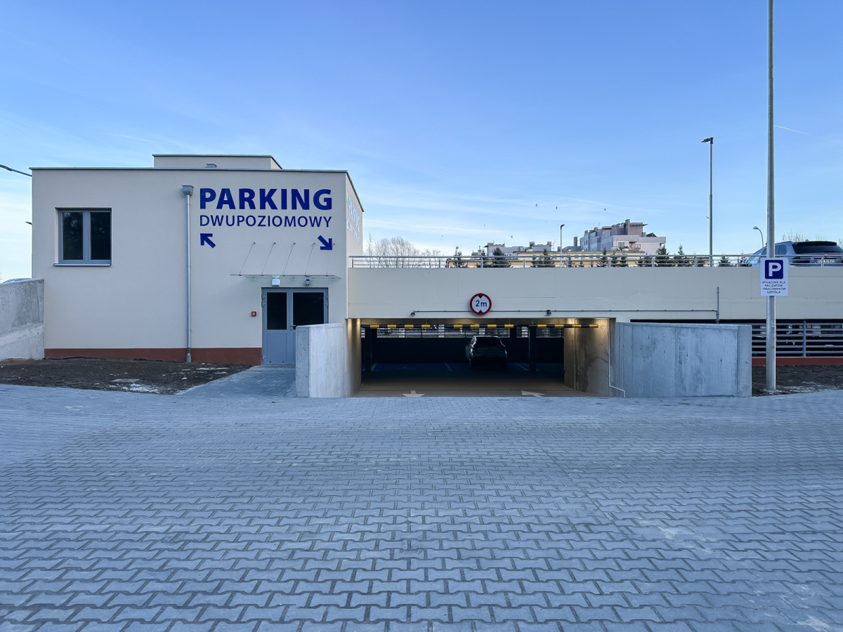 Rzeszów - Nowy parking dwupoziomowy przy szpitalu MSWiA w Rzeszowie