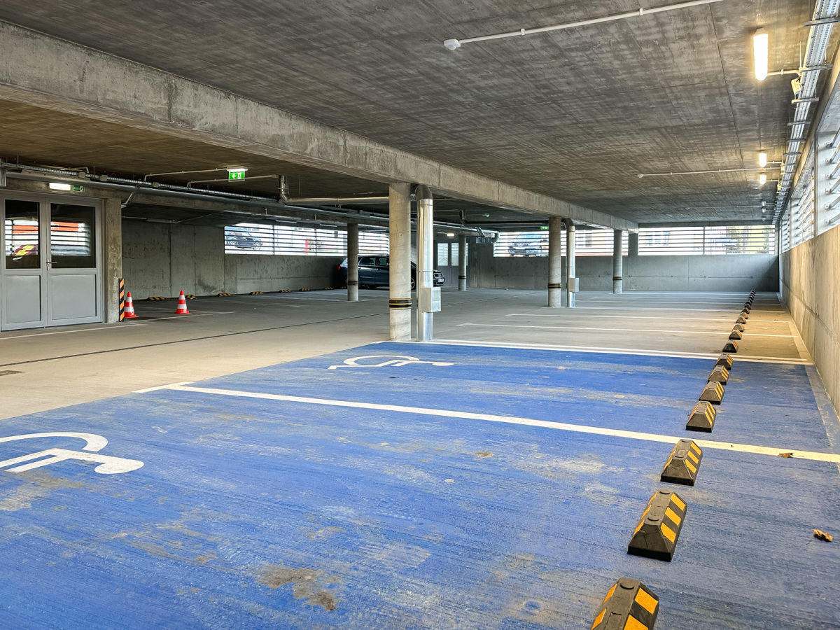 Rzeszów - Nowy parking dwupoziomowy przy szpitalu MSWiA w Rzeszowie