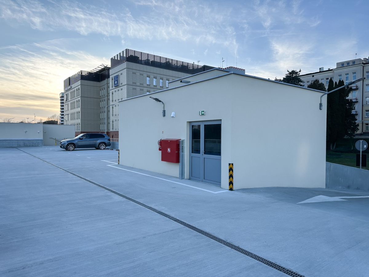 Rzeszów - Nowy parking dwupoziomowy przy szpitalu MSWiA w Rzeszowie