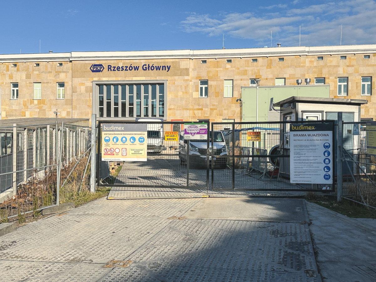 Rzeszów - Przebudowa budynku dworca PKP w Rzeszowie [styczeń 2024]
