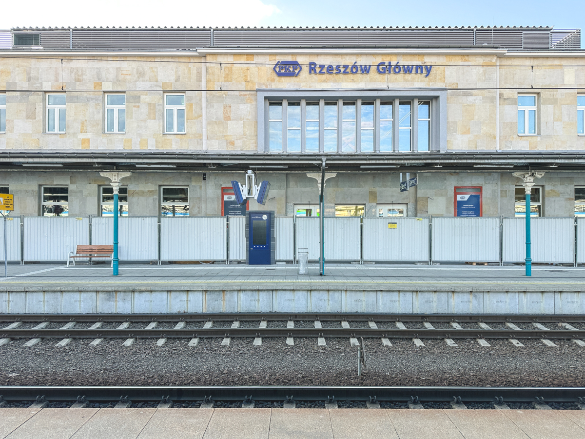 Rzeszów - Przebudowa budynku dworca PKP w Rzeszowie [styczeń 2024]