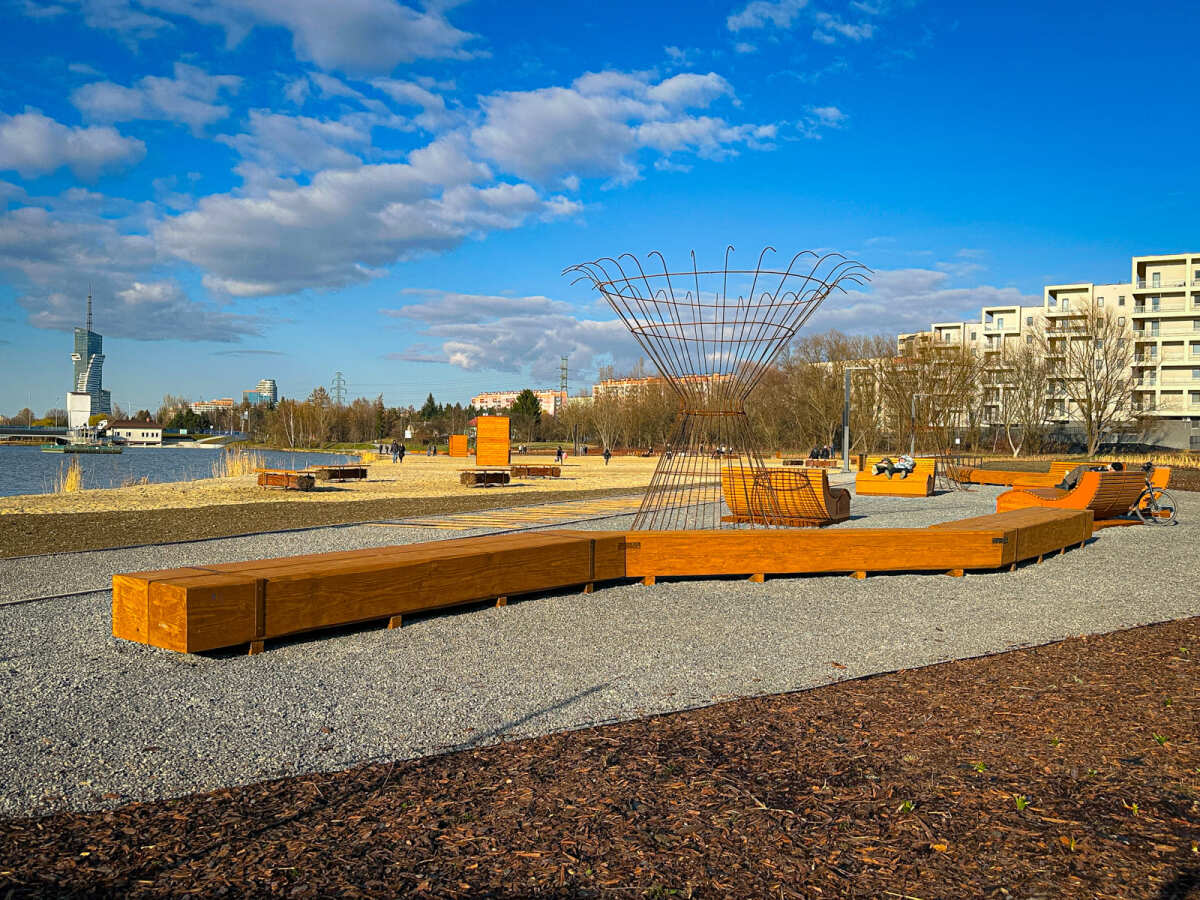Rzeszów - Słoneczna niedziela na miejskiej plaży