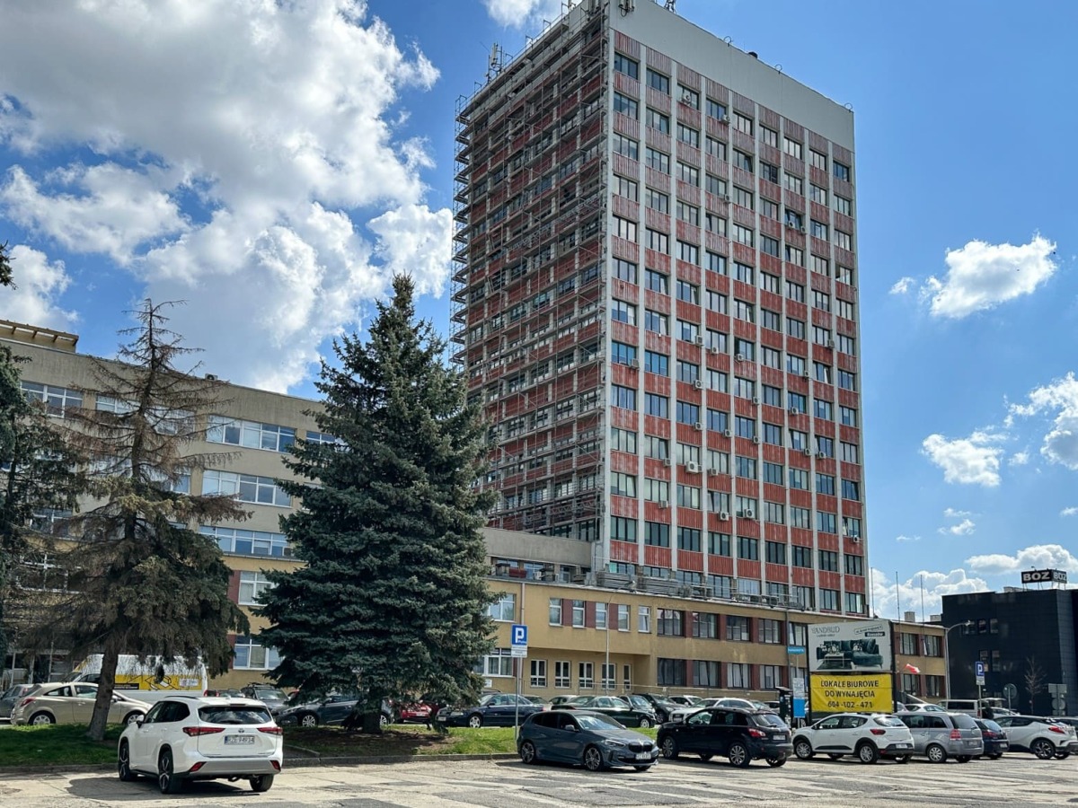 Rzeszów - Modernizacja 15-piętrowego biurowca na ul. Geodetów w Rzeszowie [kwiecień 2025]