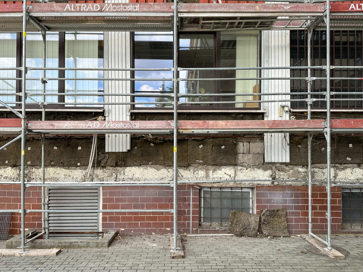 Rzeszów - Modernizacja 15-piętrowego biurowca na ul. Geodetów w Rzeszowie [kwiecień 2025]