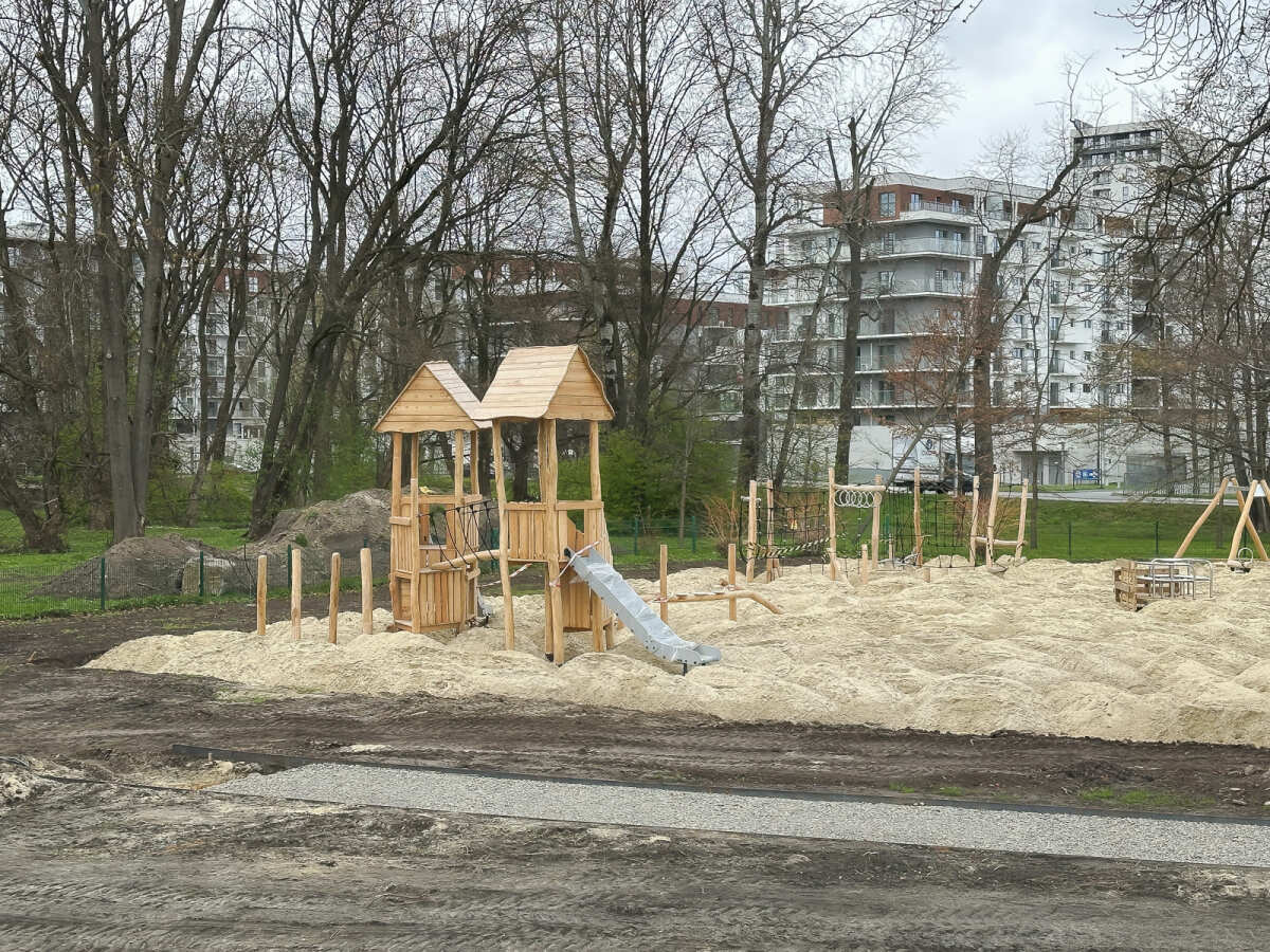 Rzeszów - Rewitalizacja parku na osiedlu Słocina [kwiecień 2025]