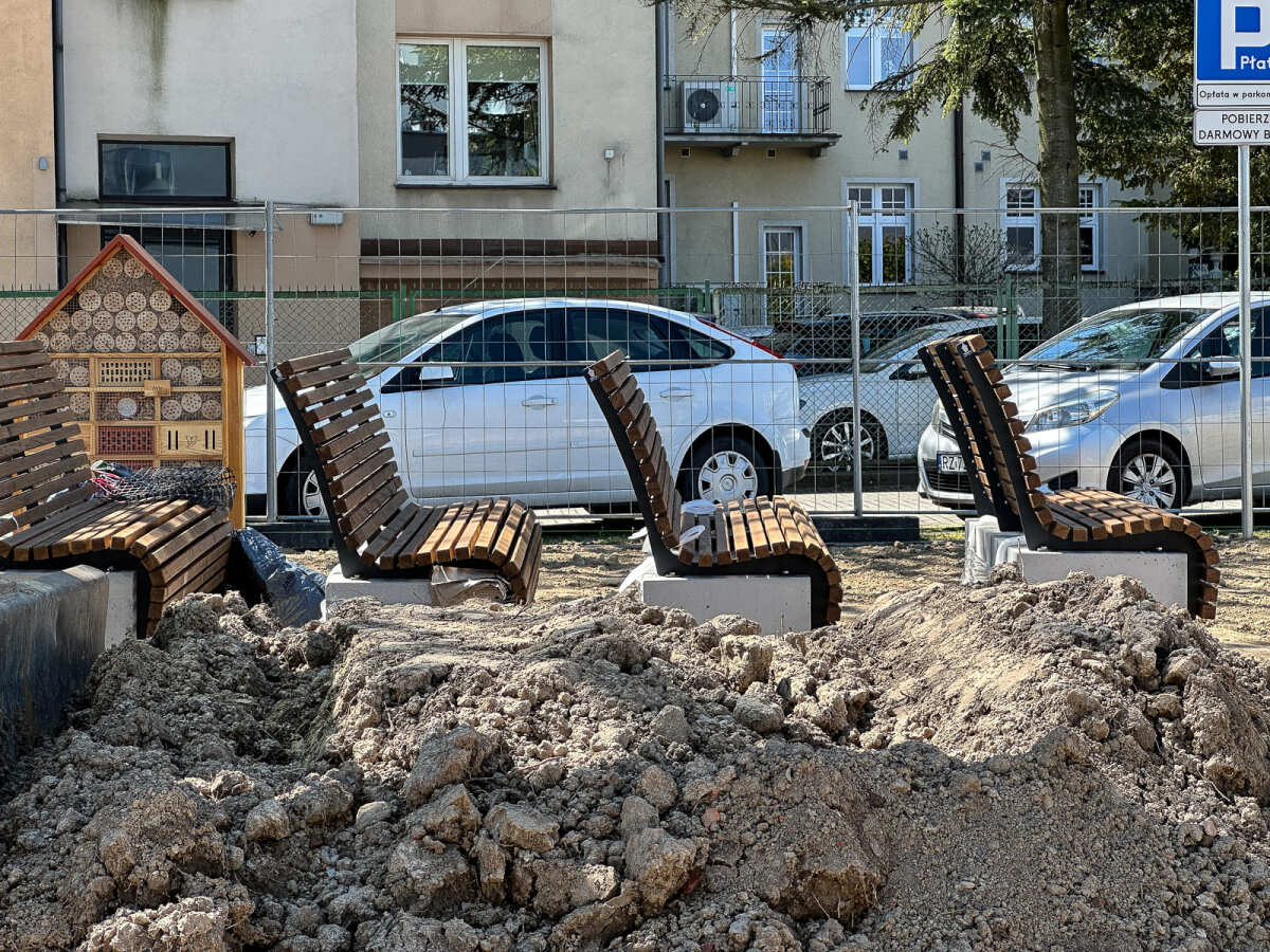 Rzeszów - Budowa ogrodu kieszonkowego przy Estradzie Rzeszowskiej [kwiecień 2025]