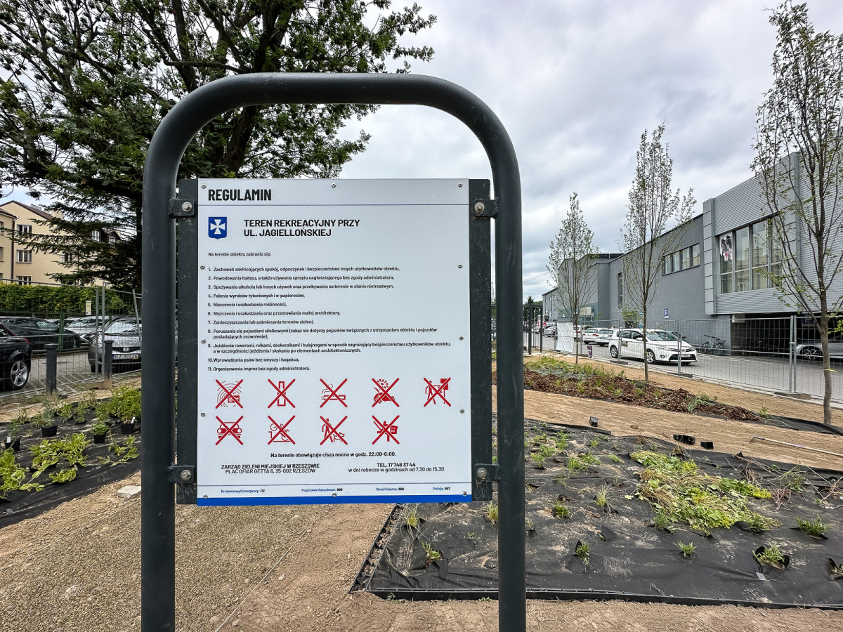 Rzeszów - Budowa ogrodu kieszonkowego w centrum Rzeszowa, przy ul. Jagiellońskiej [czerwiec 2025]