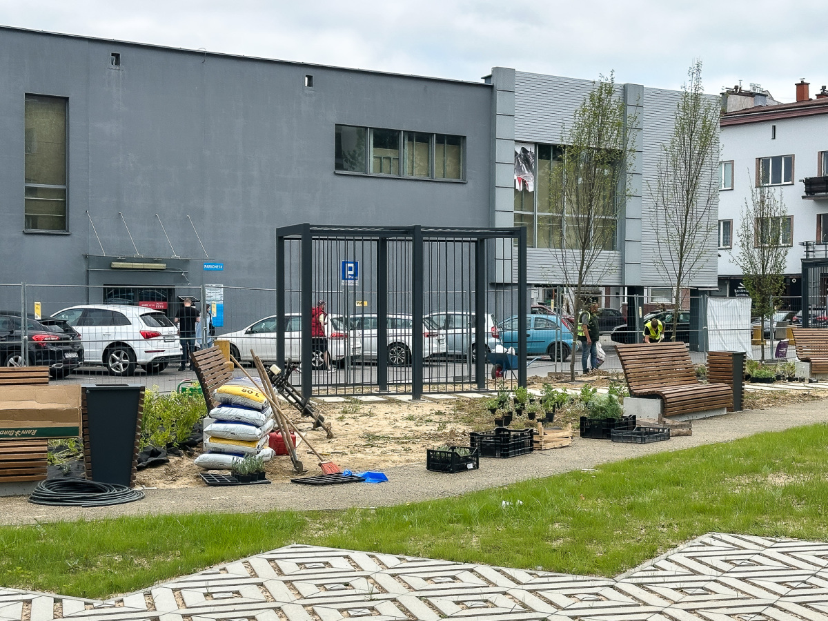 Rzeszów - Budowa ogrodu kieszonkowego w centrum Rzeszowa, przy ul. Jagiellońskiej [czerwiec 2025]