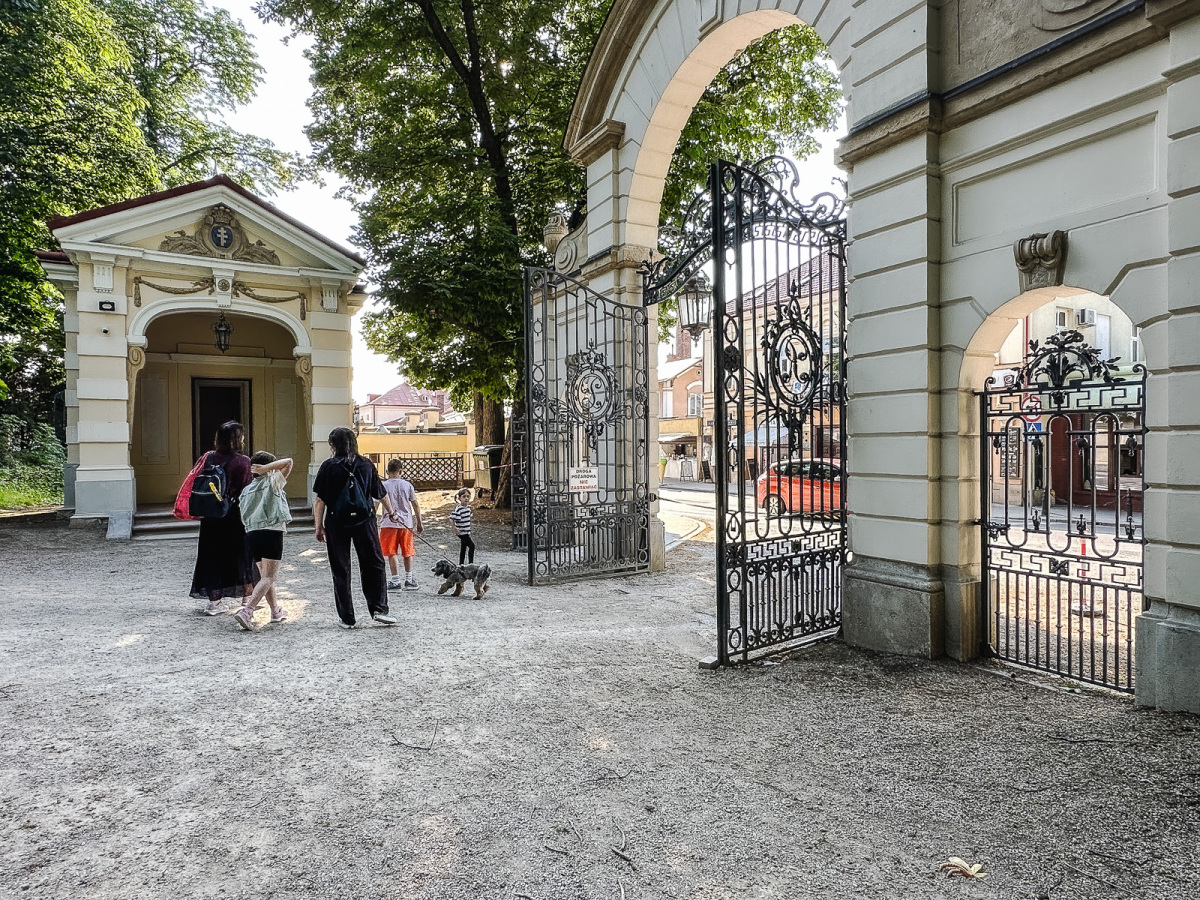 Rzeszów - Spacer po parku łańcuckiego Zamku