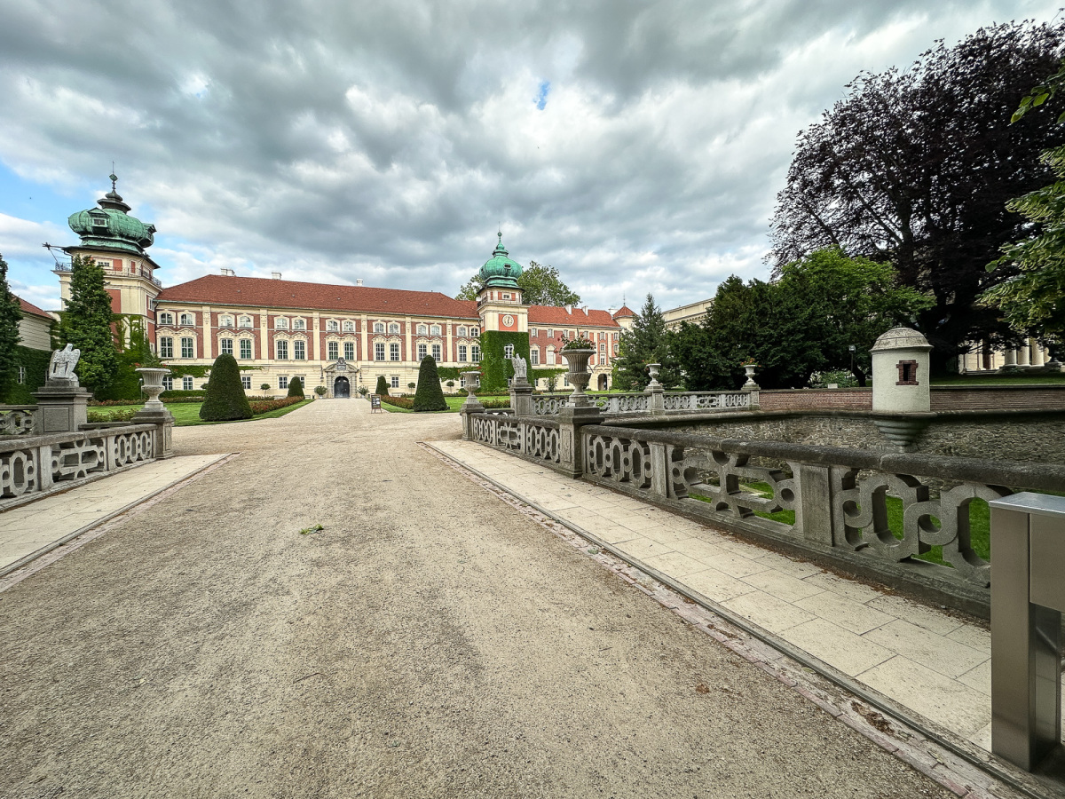 Rzeszów - Spacer po parku łańcuckiego Zamku