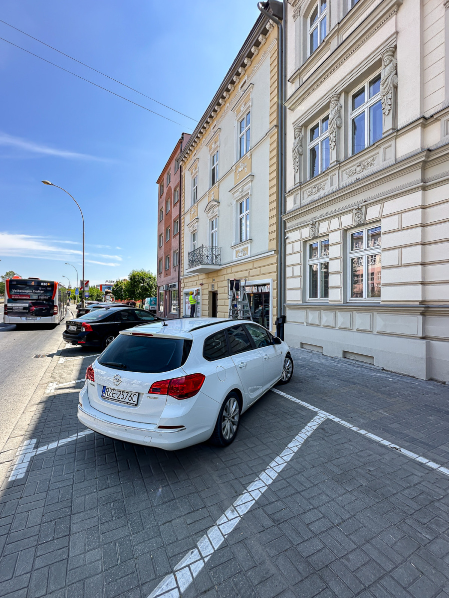 Rzeszów - Renowacja kamienicy przy ul. Piłsudskiego 3 w Rzeszowie