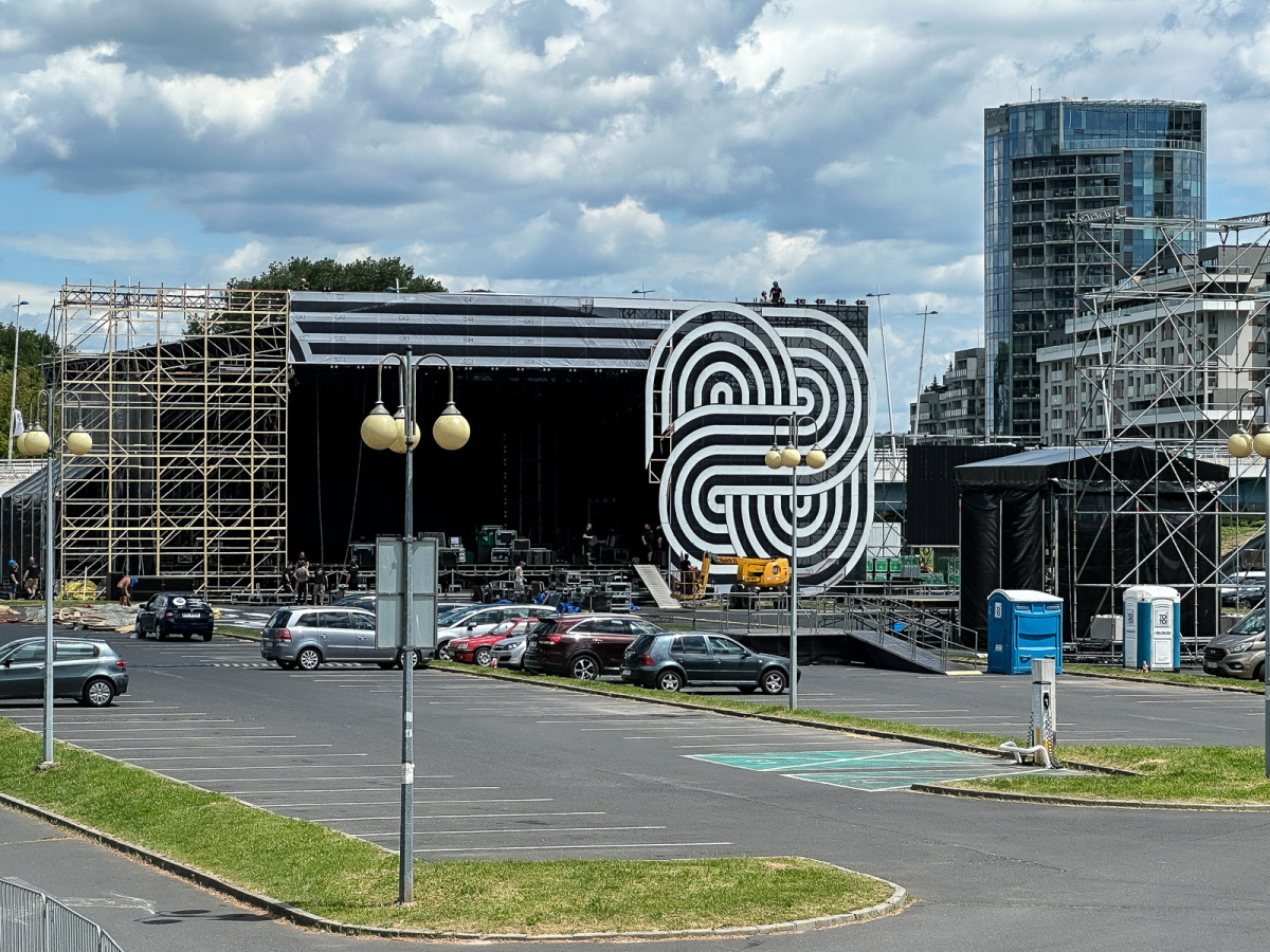 Rzeszów - Budowa sceny Koncertu Głównego ESK 2025