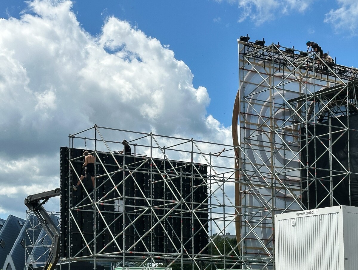 Rzeszów - Budowa sceny Koncertu Głównego ESK 2025