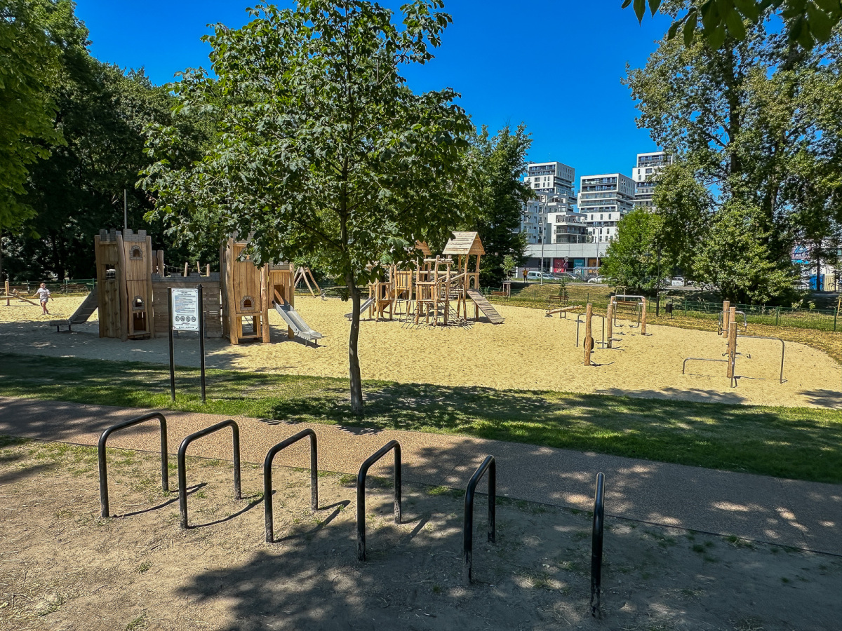 Rzeszów - Lato w zrewitalizowanym parku na osiedlu Słocina [lipiec 2025]
