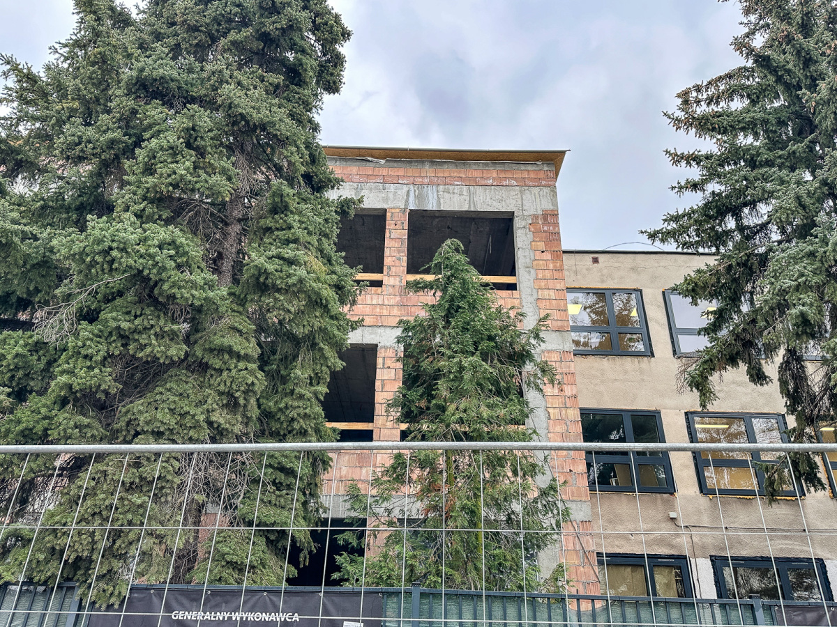 Rzeszów - Rozbudowa Szkoły Podstawowej nr 21 przy ul. Miodowej [Październik 2025]
