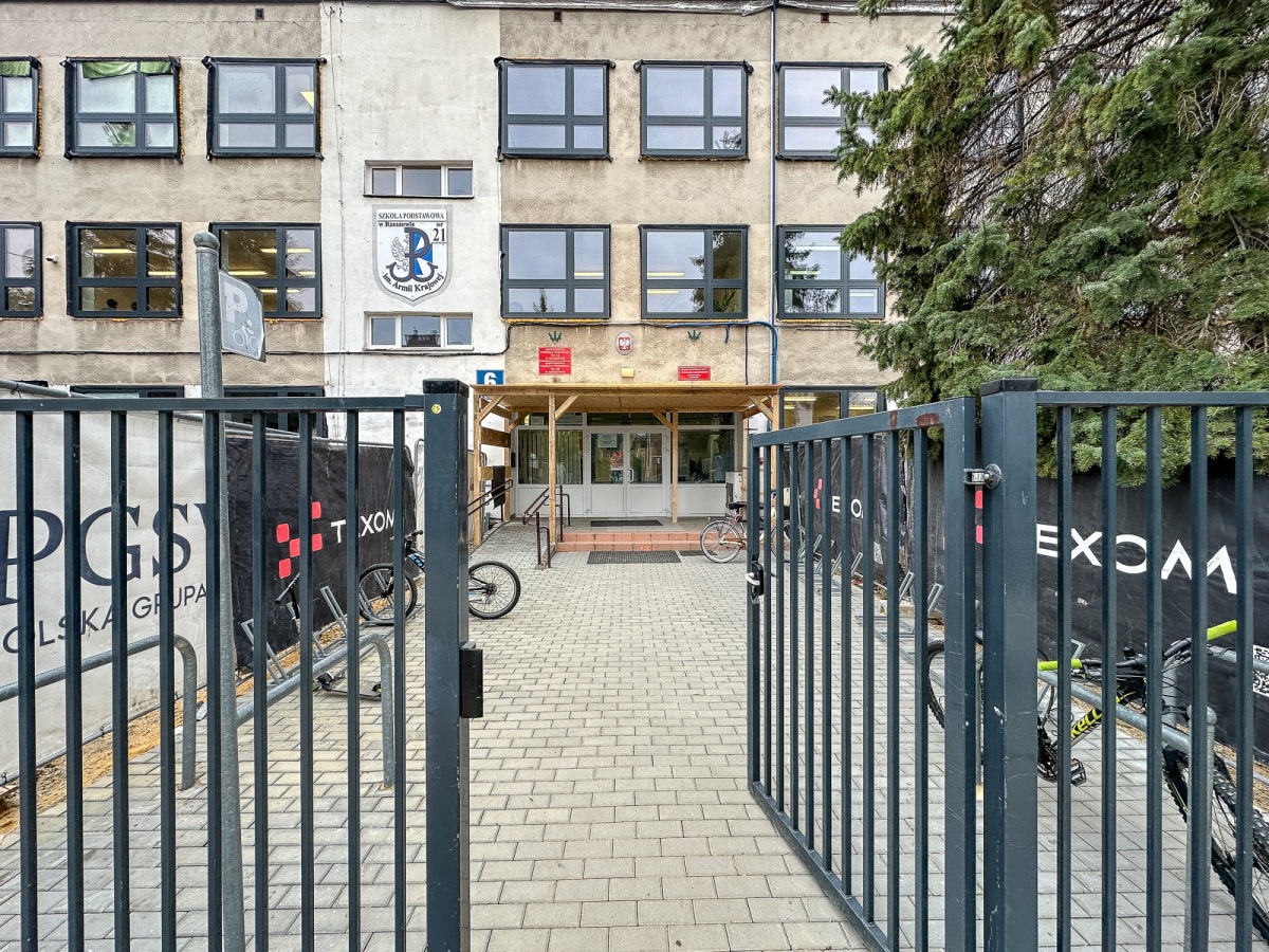 Rzeszów - Rozbudowa Szkoły Podstawowej nr 21 przy ul. Miodowej [Październik 2025]
