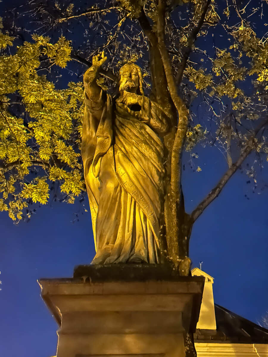 Rzeszów - Noc Wszystkich Świętych na Starym Cmentarzu w Rzeszowie
