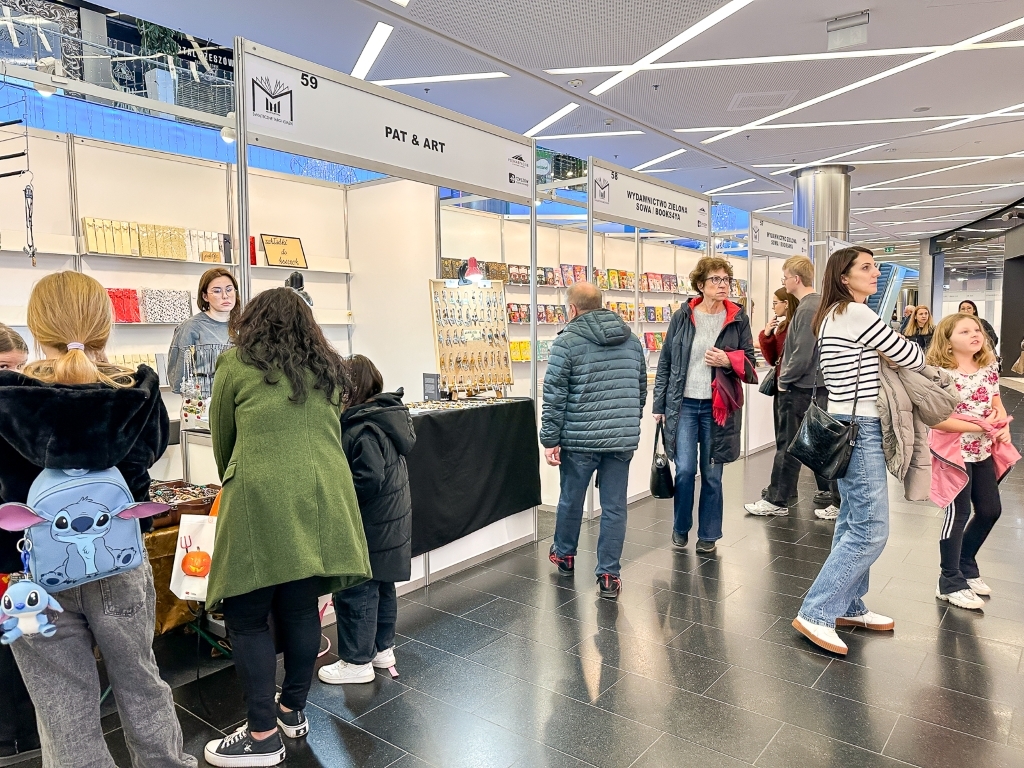Rzeszów - Świąteczne Targi Książki 2025 w Rzeszowie